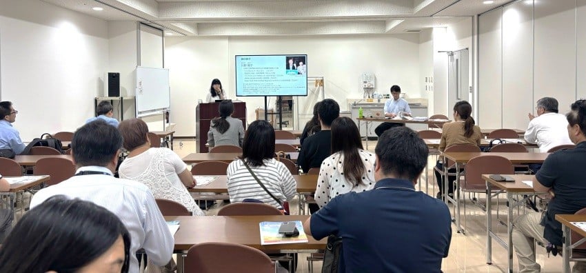ホシザキ阪神主催の飲食事業者向け展示会「ひょうご食品産業・工業展」にてヴィーガン対応のセミナーをベジプロジェクト代表の川野が担当しました。