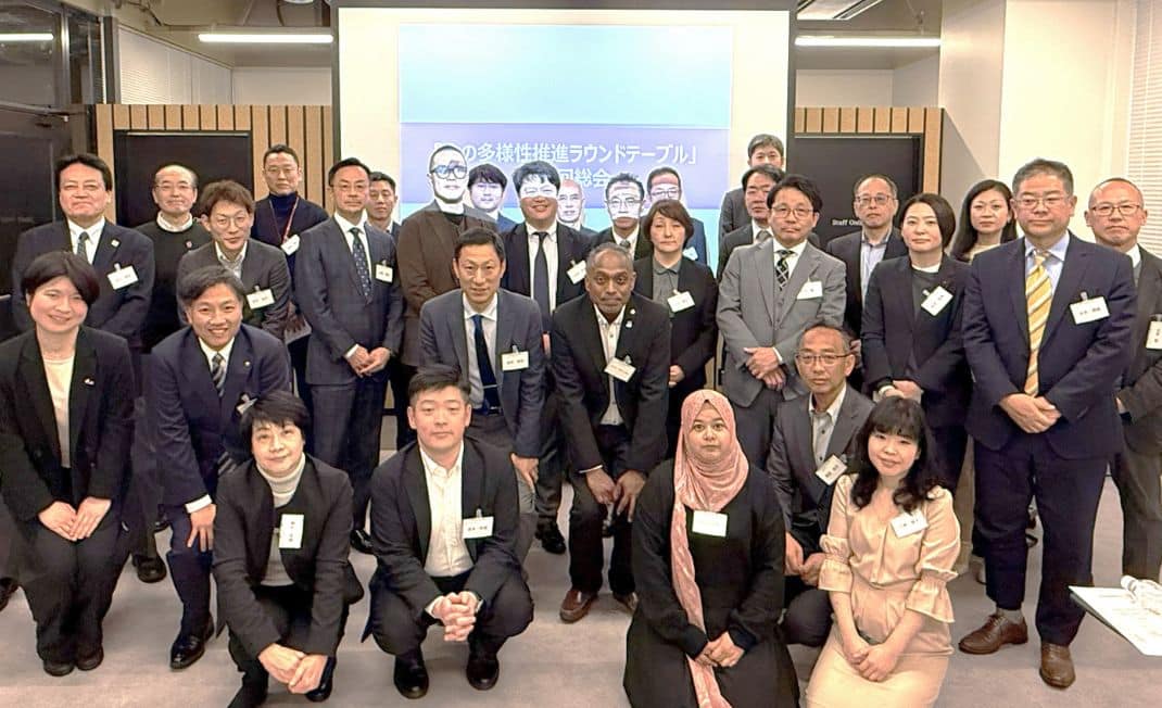 食の多様性推進ラウンドテーブル総会第4回の記念写真